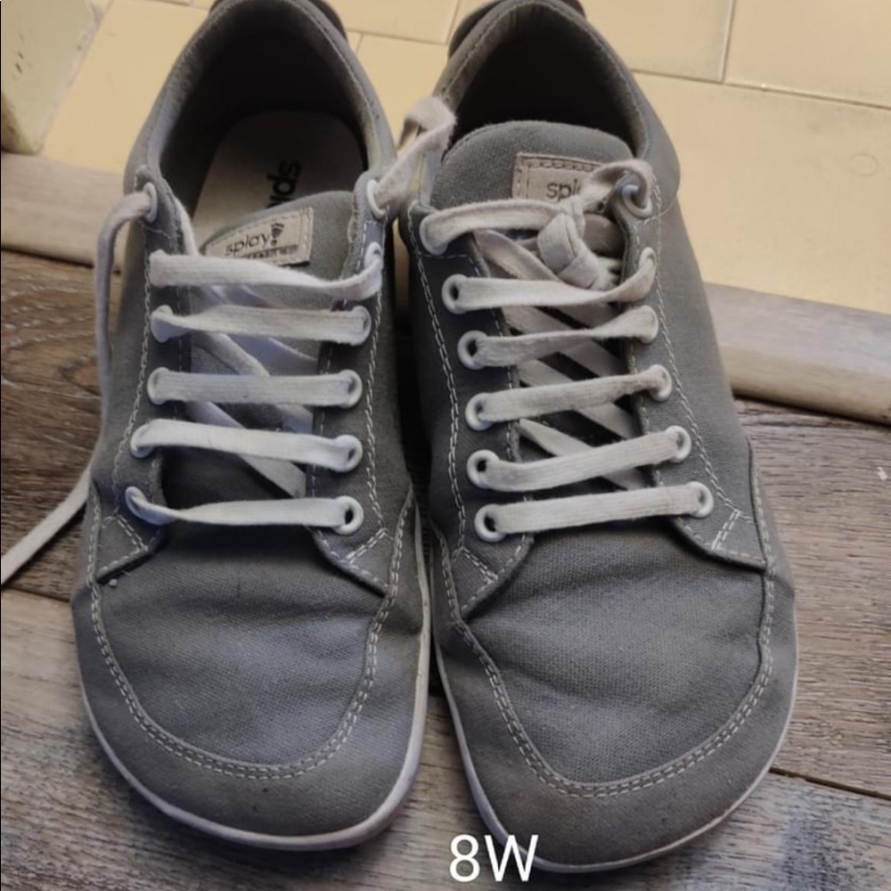 Splay Barefoot Sneakers
